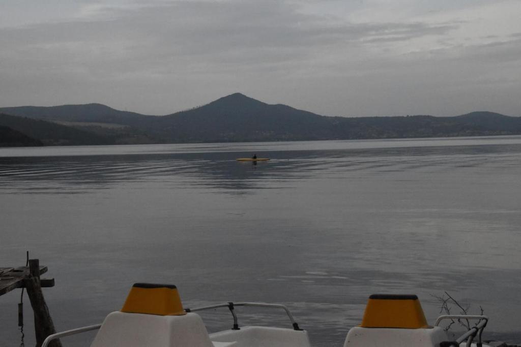 Independent Villa With Private Beach On The Lake Bracciano  Esterno foto