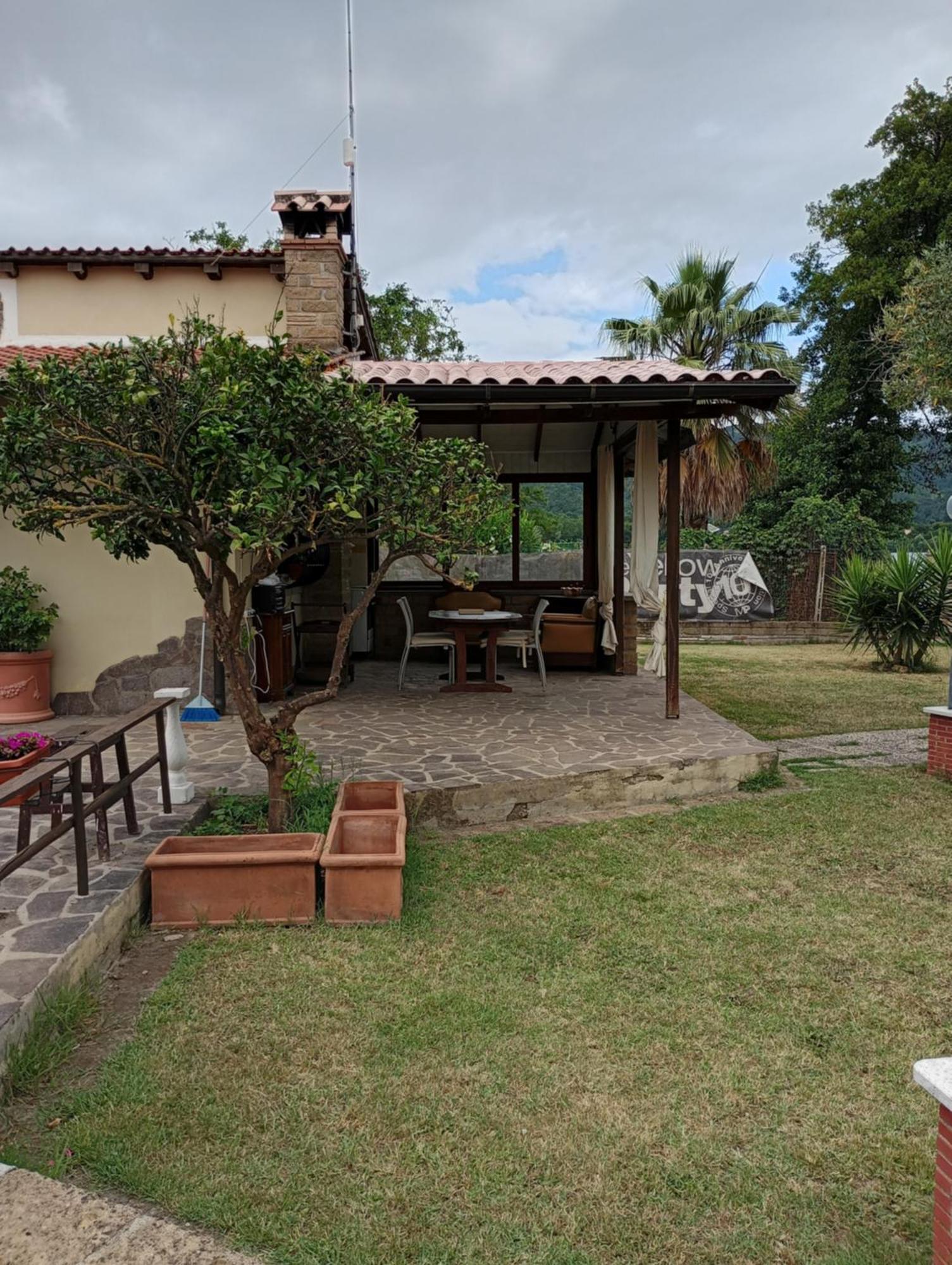 Independent Villa With Private Beach On The Lake Bracciano  Esterno foto